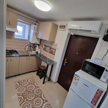 Apartament Cu 2 Dormitoare - Madalina Corabia Zewnętrze zdjęcie